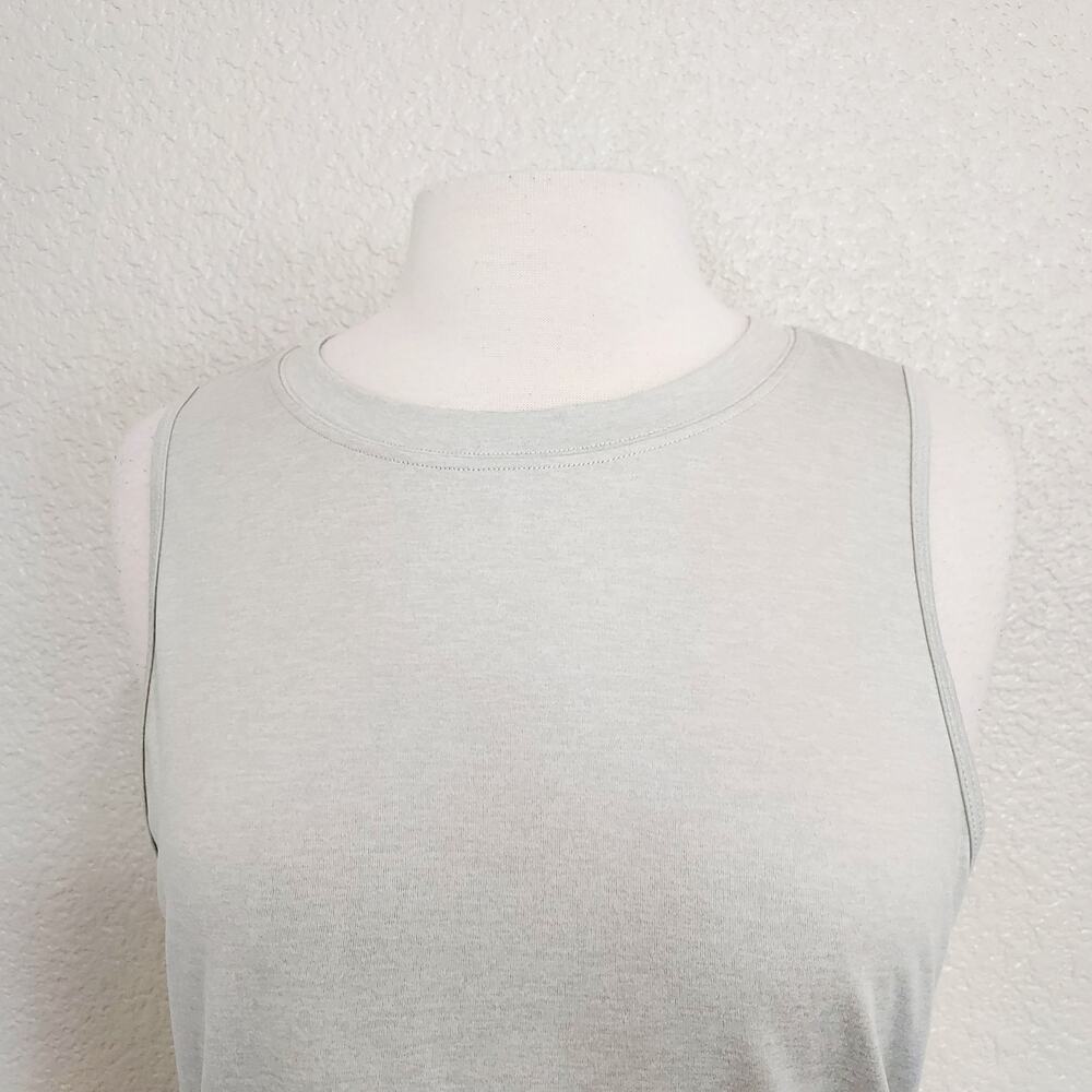 Fabletics Gray Active Wear Top w/Open Back Size M - Picture 3 of 11